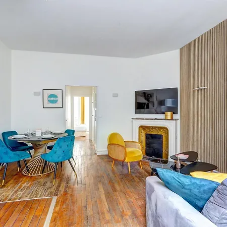 Appartamento Fabulous Terrace In Flat At Champs-elysees